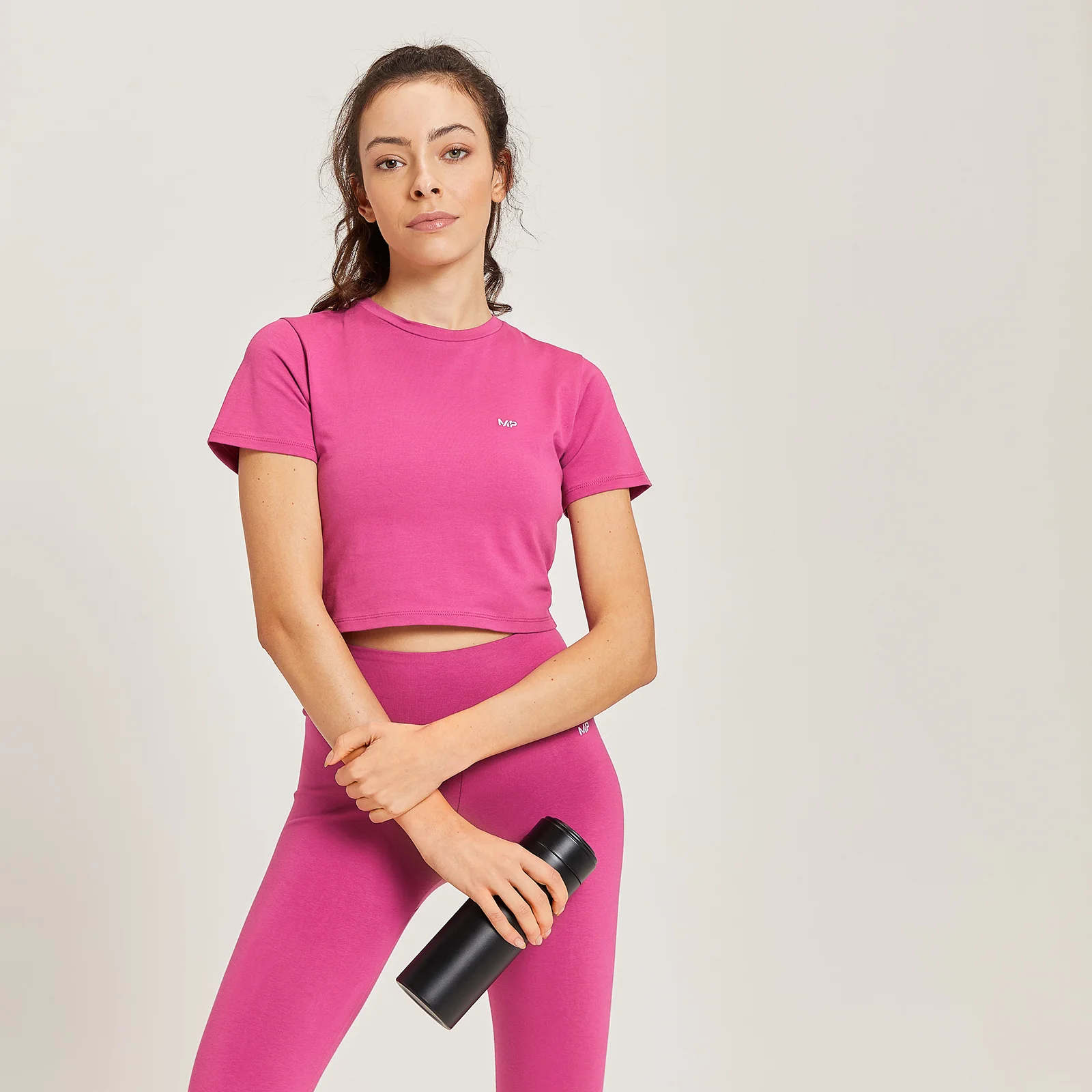 Damski krótki, dopasowany do sylwetki T-shirt z kolekcji MP – Sangria - XXS Obraz 1