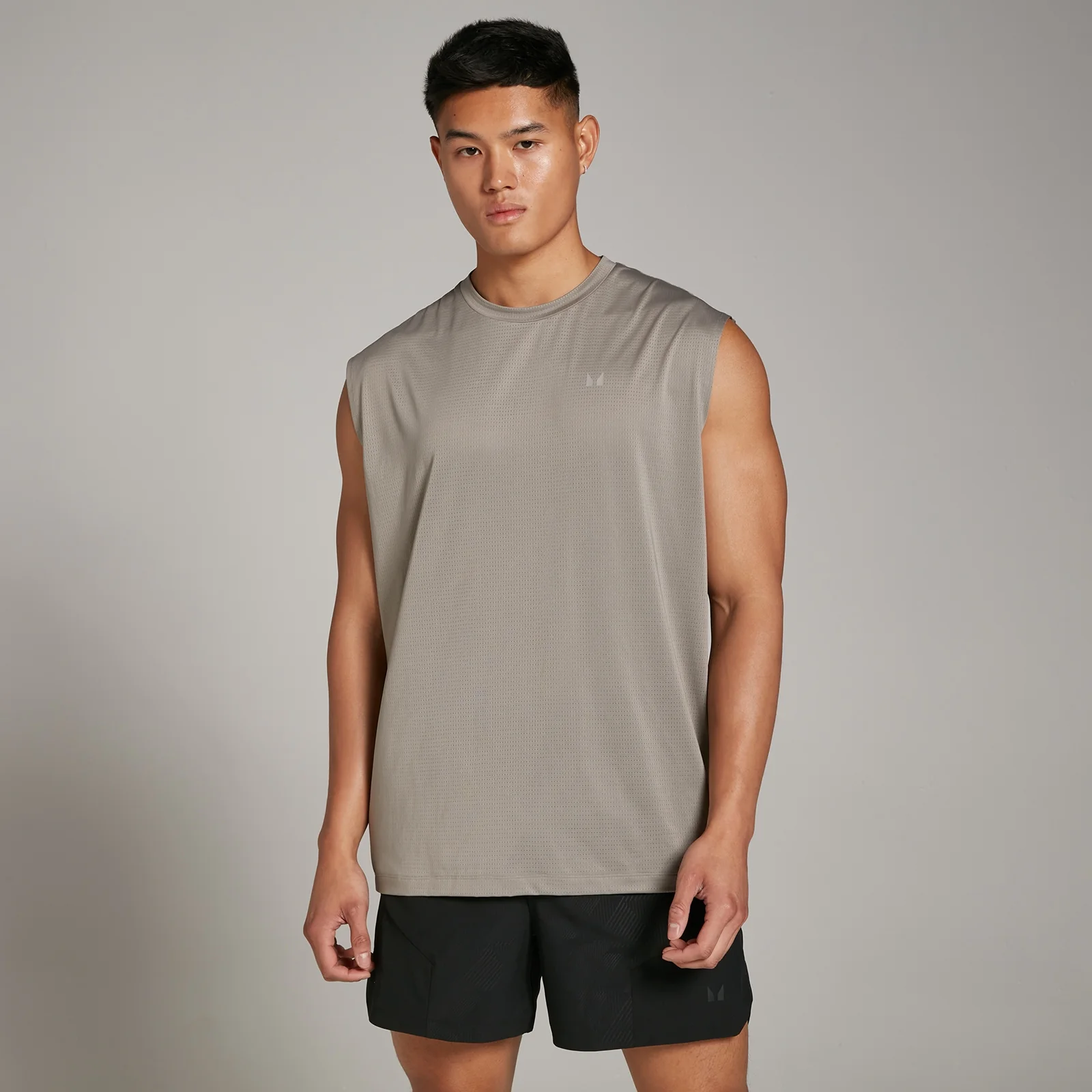 Męska siateczkowa koszulka treningowa bez rękawów o kroju oversize z kolekcji Tempo MP – Clay - XS Obraz 1