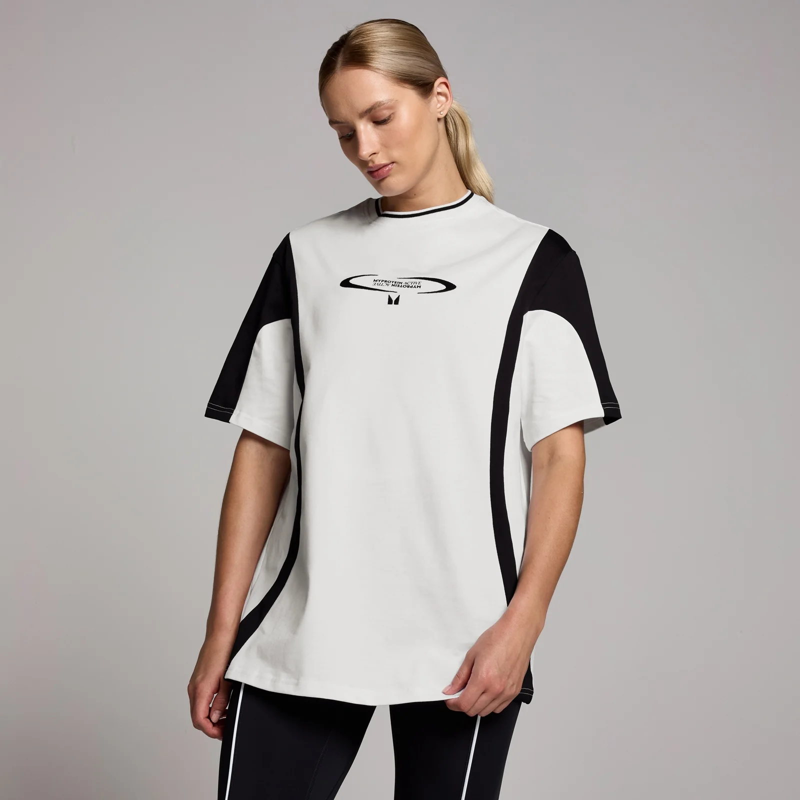 Damski kontrastujący T-shirt oversize z kolekcji Tempo Retro MP – biały - XXS-XS Obraz 1