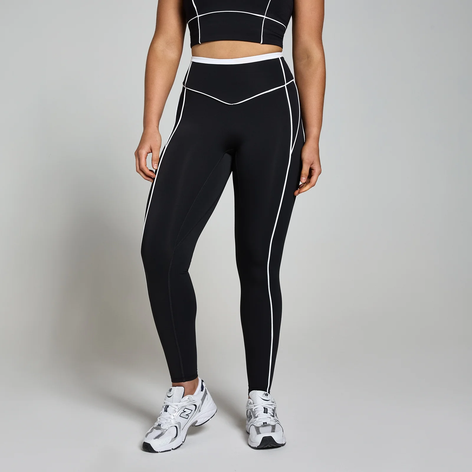 Damskie legginsy o kontrastującej fakturze z kolekcji Tempo MP – czarne - XS Obraz 1
