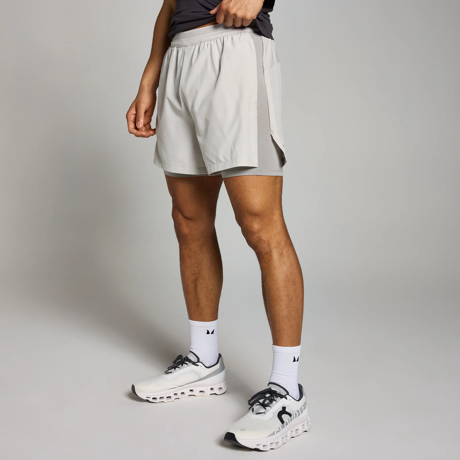 Męskie spodenki 2 w 1 o wewnętrznej długości nogawki ok. 13 cm z kolekcji Velocity MP – Chrome - XS Obraz 1