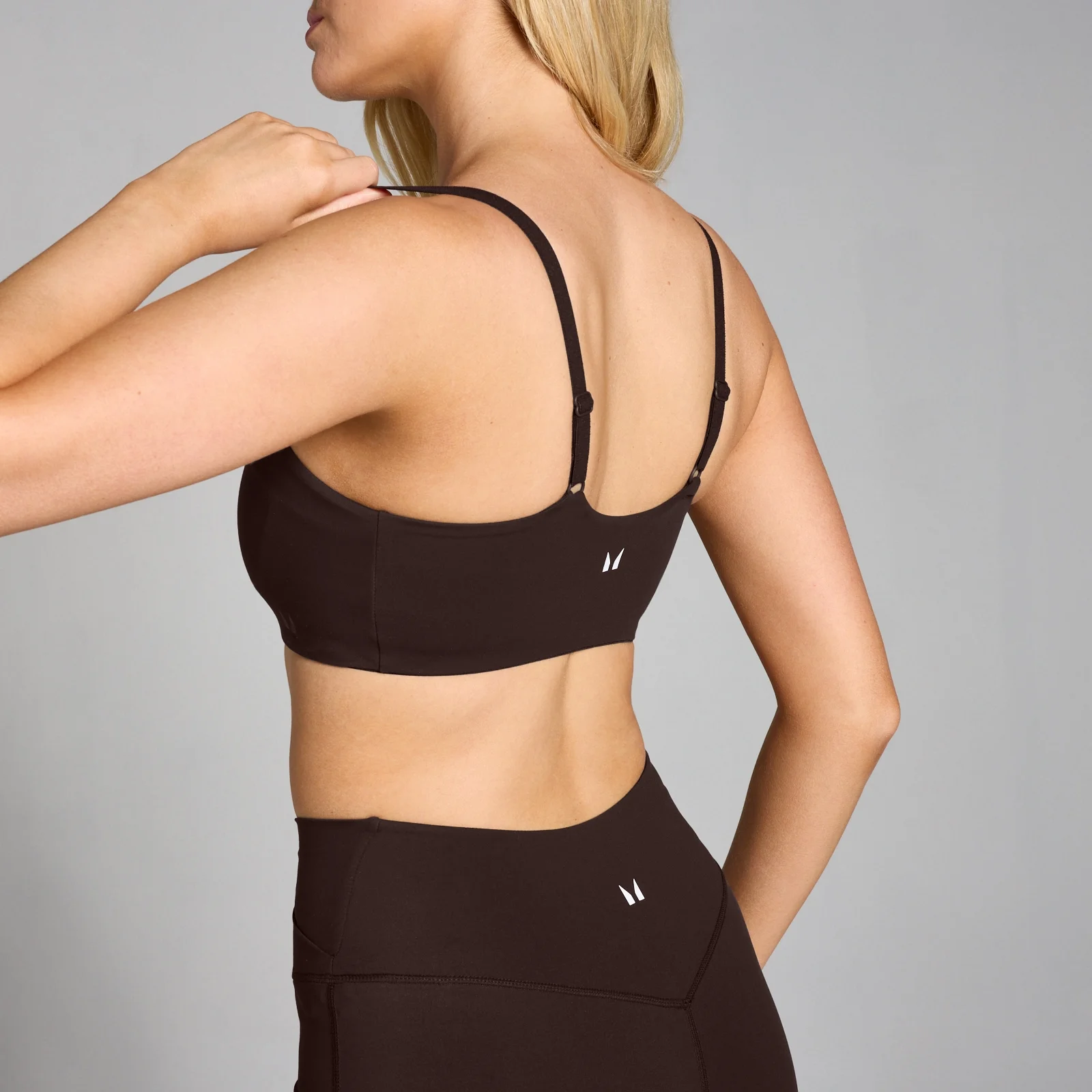 Damski stanik sportowy z kolekcji Tempo MP – Cocoa - M Obraz 4