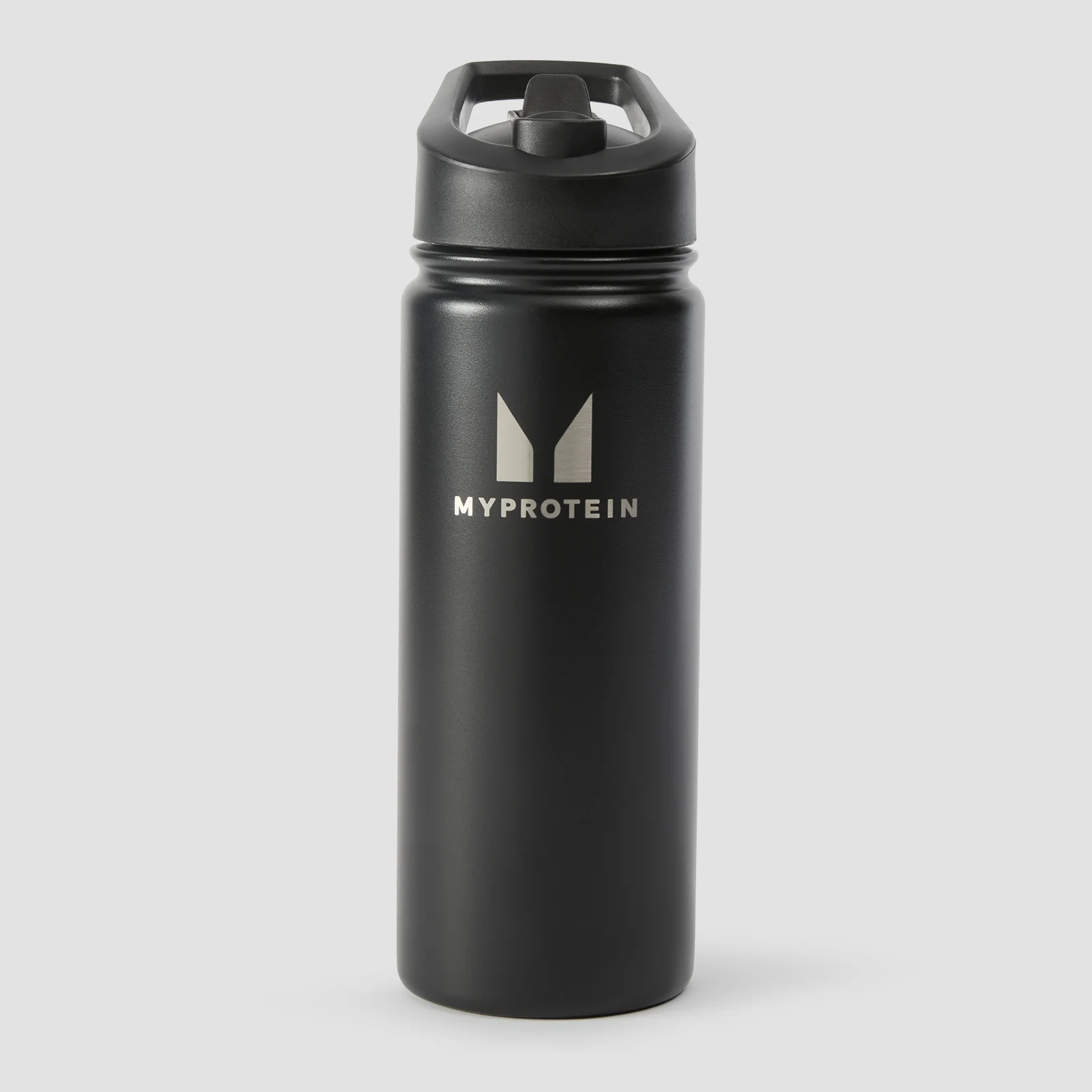 Butelka z metalu z recyklingu ze składaną słomką z kolekcji Myprotein, 500 ml – czarna Obraz 1