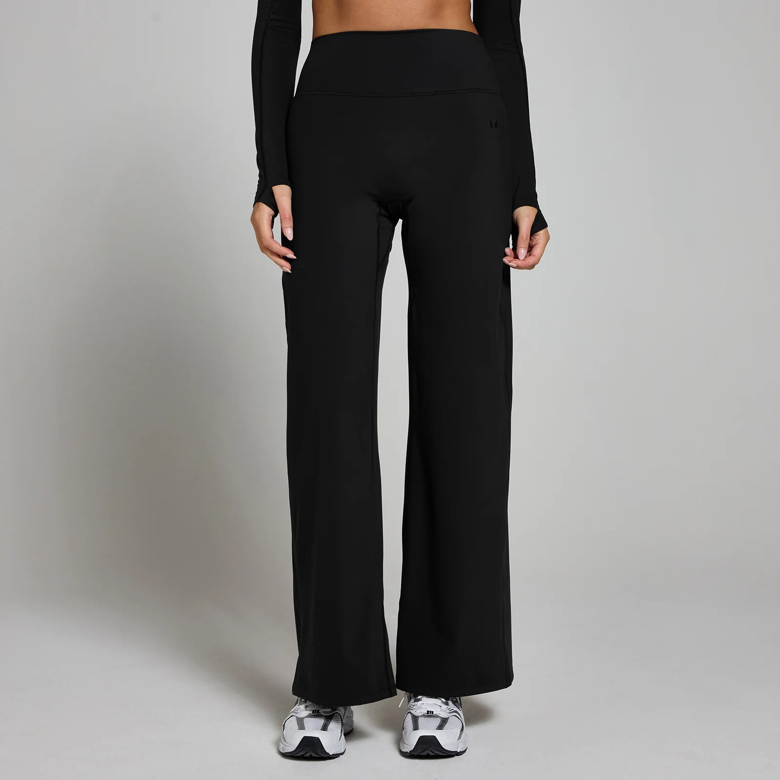 Damskie legginsy z szerokimi nogawkami z kolekcji Tempo MP – czarne - XS Obraz 1