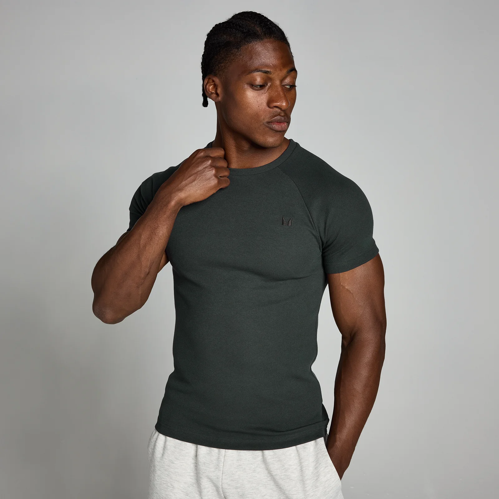 Męski T-shirt z prążkowanego materiału o kroju podkreślającym mięśnie z kolekcji Origin MP – Washed Black - M Obraz 1