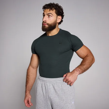 Męski T-shirt z prążkowanego materiału o kroju podkreślającym mięśnie z kolekcji Origin MP – Washed Black